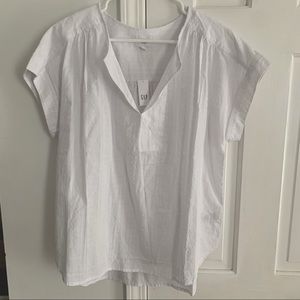 Women’s Gap Top